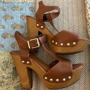 Gianni Bini platform heels